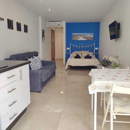 Apartmán Turisstiko La Roca Chica 4 Torremolinos Exteriér fotografie